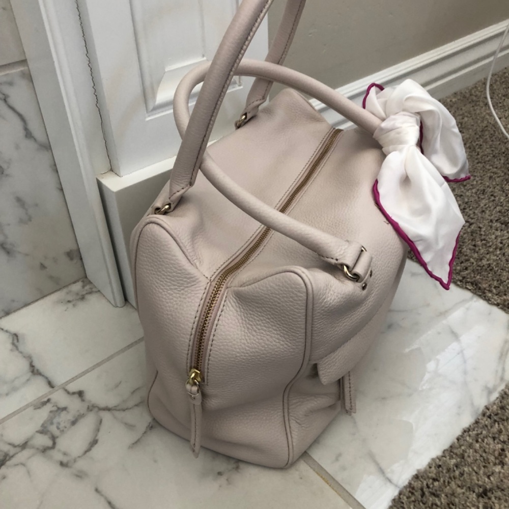 Kate Spade - Picture 2 of 7